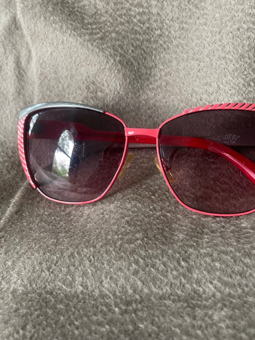 Betsy Johnson Gaga's Workshop Sunglasses - Picture 3 of 16